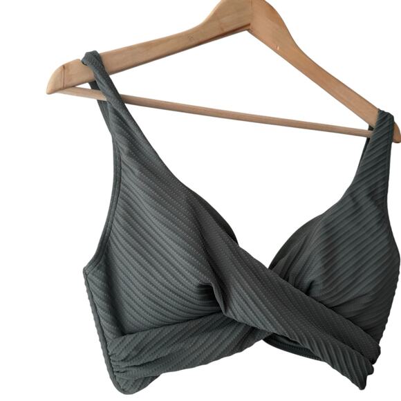 Sea Level Eco Essentials Cross Front Khaki Green Multifit Bra Bikini Top Size 10 - Picture 4 of 9